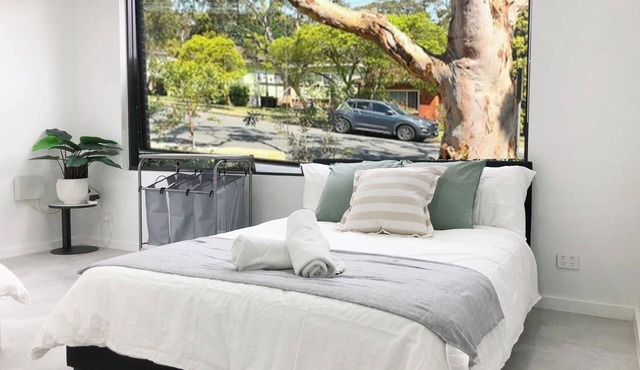 Private 2BR Suite with Separate Entry In Peakhurst