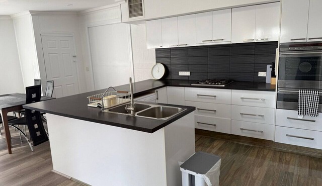 Private 6 People home at Werribee in Werribee