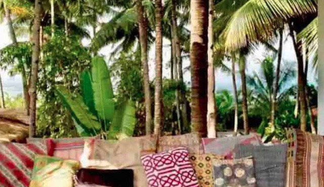 Private beach house, bang on the beach @Ashvem/Morjim