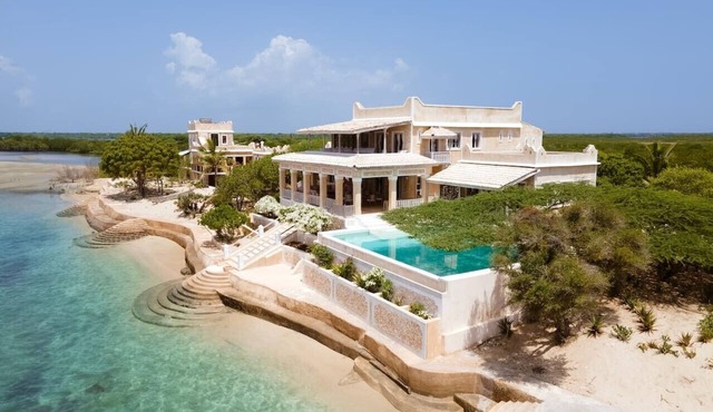 Private House Group LTD - Amani House 5 bedrooms sleeps 10 in Lamu