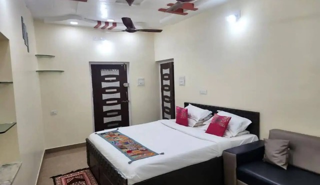 Private Room 2 - Paddy's Luxurious Home Sta