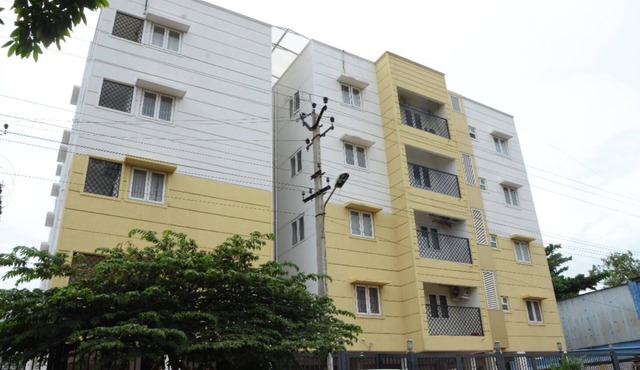 Private Rooms with Great Breakfast Options