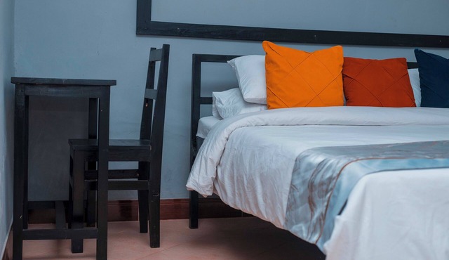 Private studio Apt. in peaceful Shanti Town w/WiFi - Close to Mount Kilimanjaro in Moshi