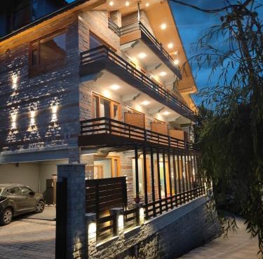 Private Villa Alpine Escape 6BHK
