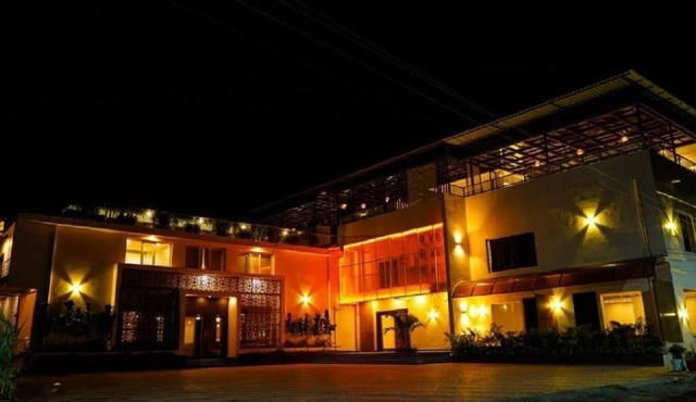 PURPLE HOTELS & RESORTS