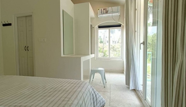 Quaint 1 bed apartment in a villa at Beseco bnb.n