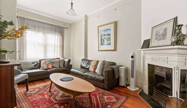 Quaint 3-Bed Heritage Home in the Heart of Sydney