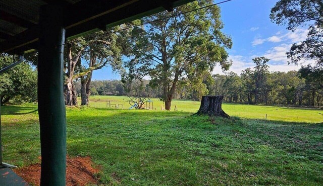 Queen + King Single Chalet 14 | Manjimup WA in Upper Warren