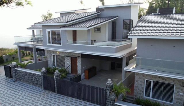 Queens Villa
