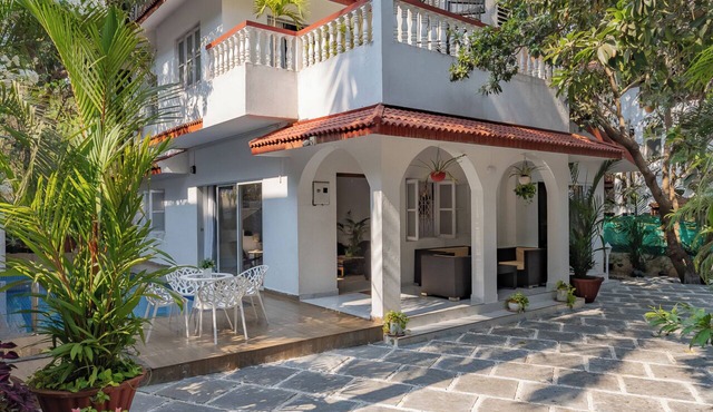 Quiet & Serene pool villa in the heart of Goa private pool/kids pool/patio/lawn