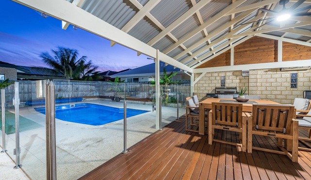 Quinns Beach Getaway | Family Retreat with Pool, Steps to the Beach in Quinns Rocks