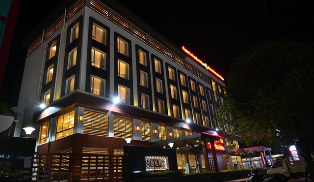 Raaj Bhaavan Clarks Inn Chennai