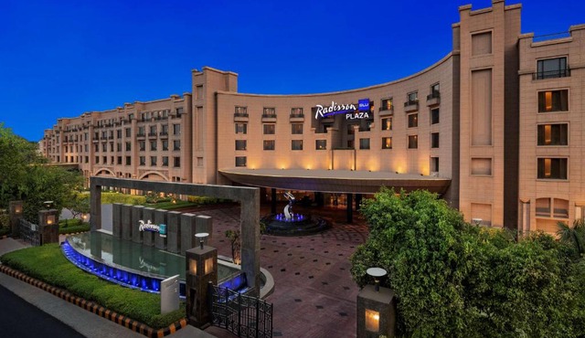 Radisson Blu Plaza Delhi Airport