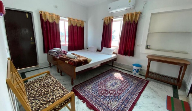 Rahul Guest House