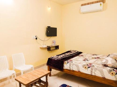 Raja Residency