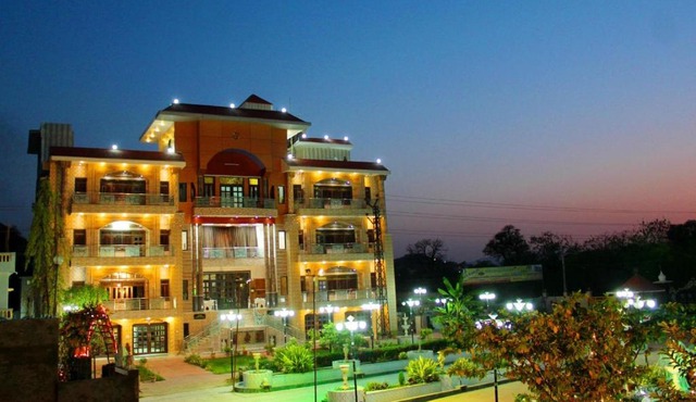 Rajeshwari Resort