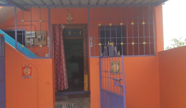 Raman alayam Guest House