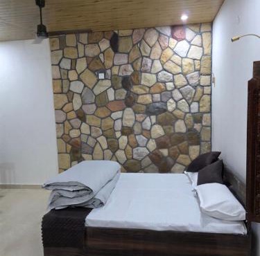 Ransuli mountain retreat