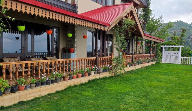 Ratananjali, luxury 3BHK mountain villa, Hartola, Mukteshwar