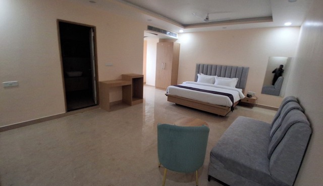 Ravika Grand Hotel and Banquet
