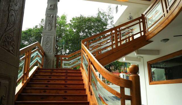 RB Palace