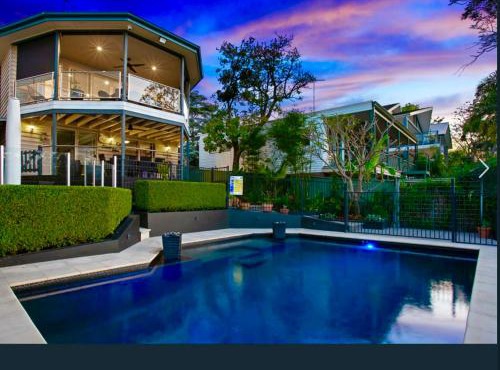 Regentville Waterfront Luxury Residence