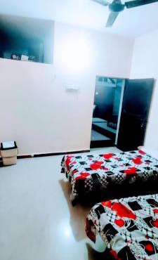 Rehovot Appartments - Boys Hostel