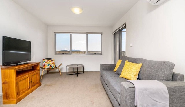 Relaxing 2BR Apt in North Point Complex
