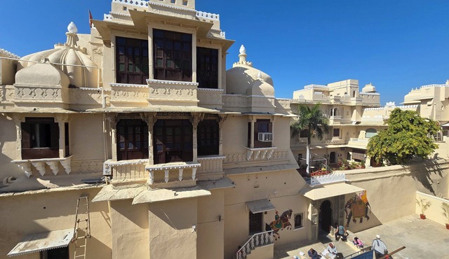 Remodeled historical 446-year-old Palace built in 1578 AD, Suite rooms