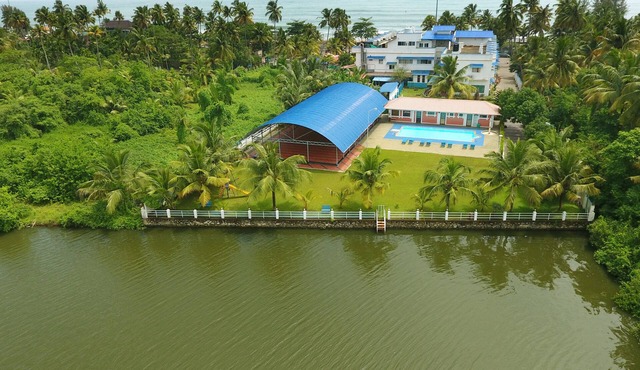 Renai Blue Waters Cherai