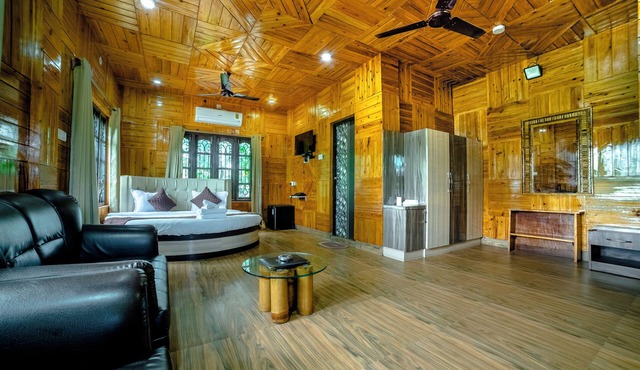 Resort Trimurti