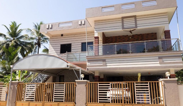 Reunion Charm Villa