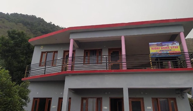 Ridhi Homestay Sari