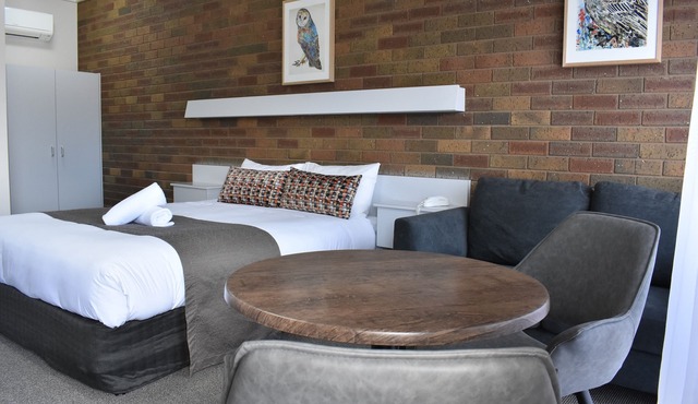 River Motel in Barham