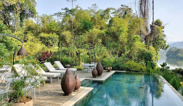 Riverside Two Bedroom Nature Retreat