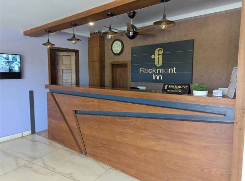 Rockmont Inn