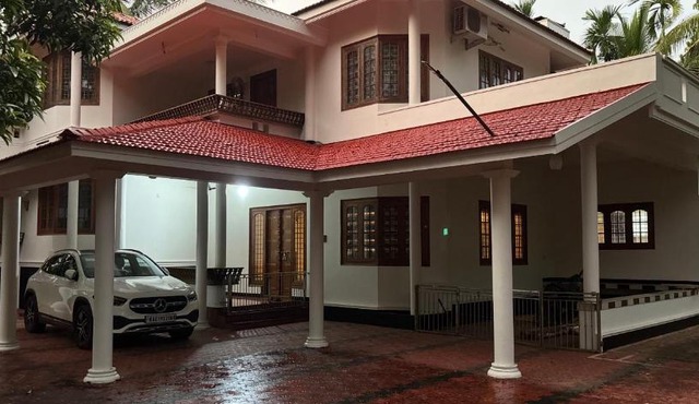 "Rohini Villa" 5 Bedroom Luxury Garden Villa in Kozhikode