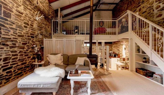 Romantic Loft Stays - Adelaide Hills - Randell's Mill - Wineries in Gumeracha