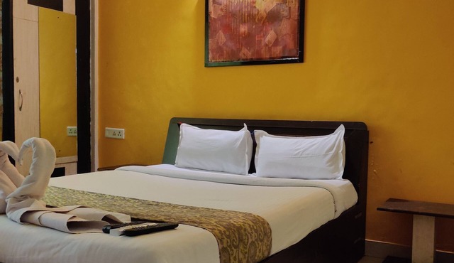 Rooms with air-conditioning, private bathrooms,showers, TVs,wardrobes. Free WiFi