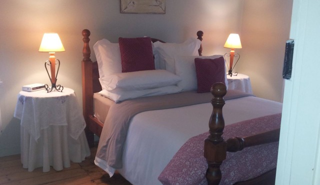 ROSE AT LEAFIELD COTTAGES in Dixons Creek