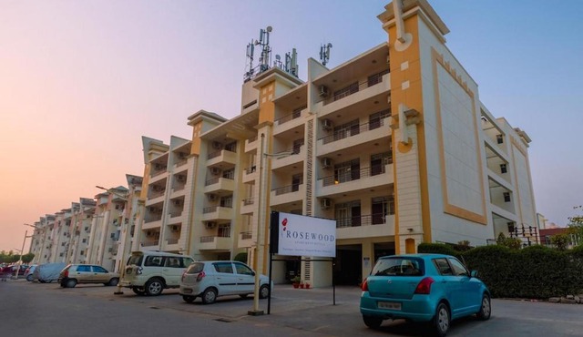 Rosewood Apartment Hotel Pantnagar