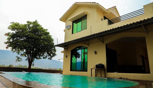 Roshan's Nature Farmstay