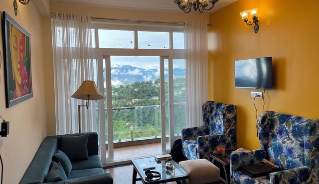 ROVERS SUITES - 2 BHK Entire Luxury Apartment