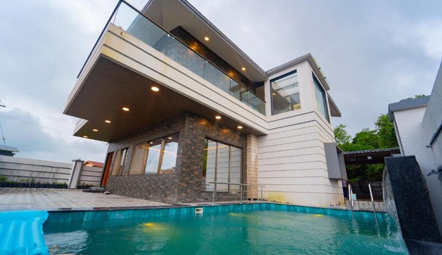Royal Cabana - 6 BHK Luxury Villa by Royal Villa