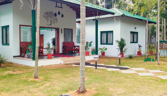 ROYAL CROWN GREEN SAGAR PH8140233333