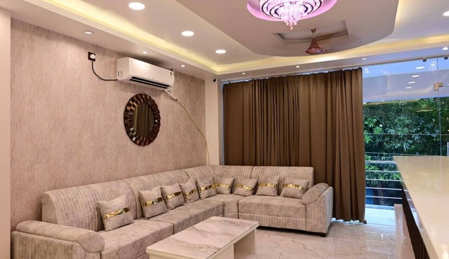 Royal Galaxy Homes