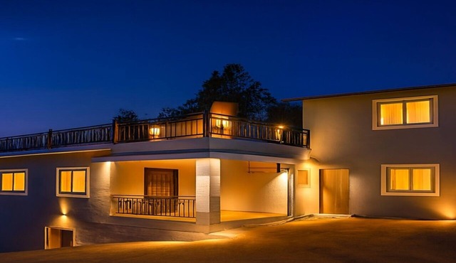 Royal Hilltop Villa Private 5BHK Lush Green Valley View Food Caretaker WiFi