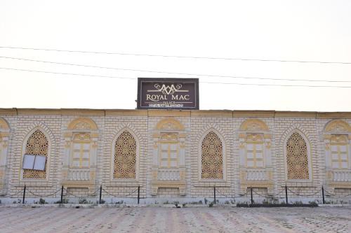 Royal Mac Palace