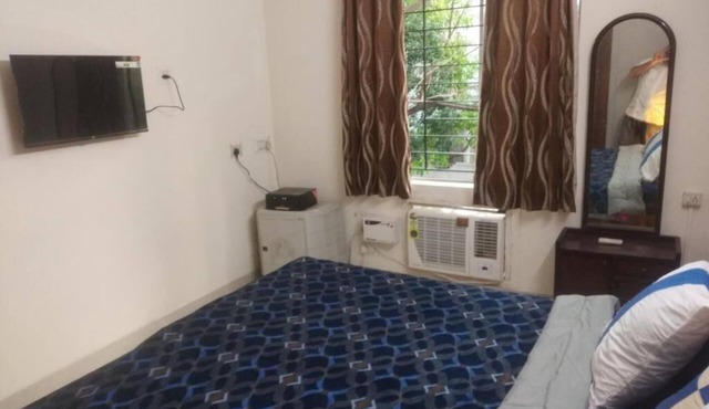 Royale Seaward Service Apartments