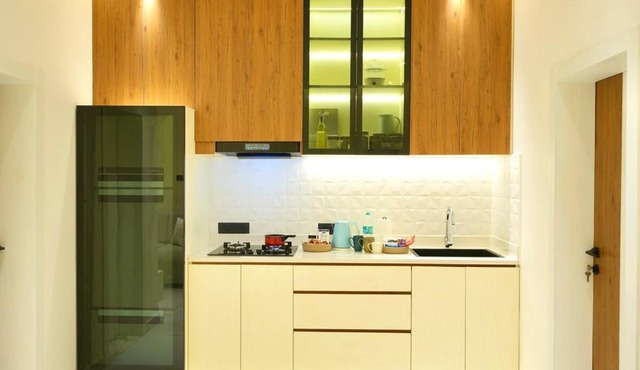 Royale Suites - 3 BHK Serviced Apartment